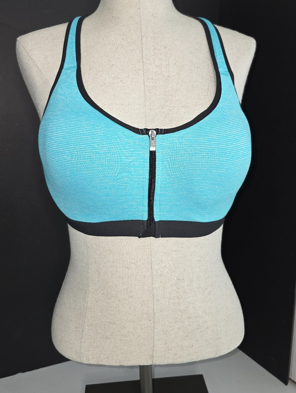 Victoria's Secret VSX Sport Knockout Maximum Support Front-Zip Sports Bra 38C